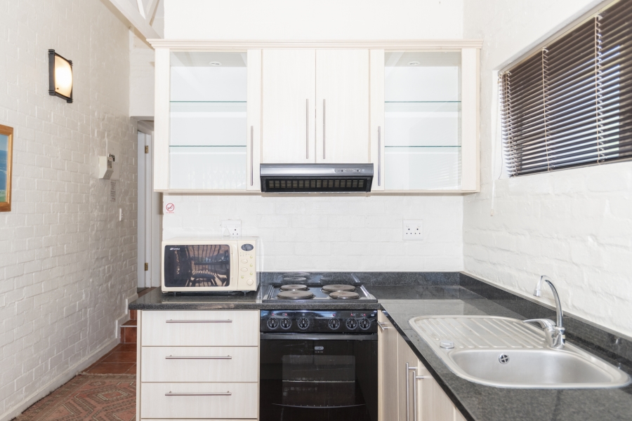 4 Bedroom Property for Sale in Middedorp Western Cape